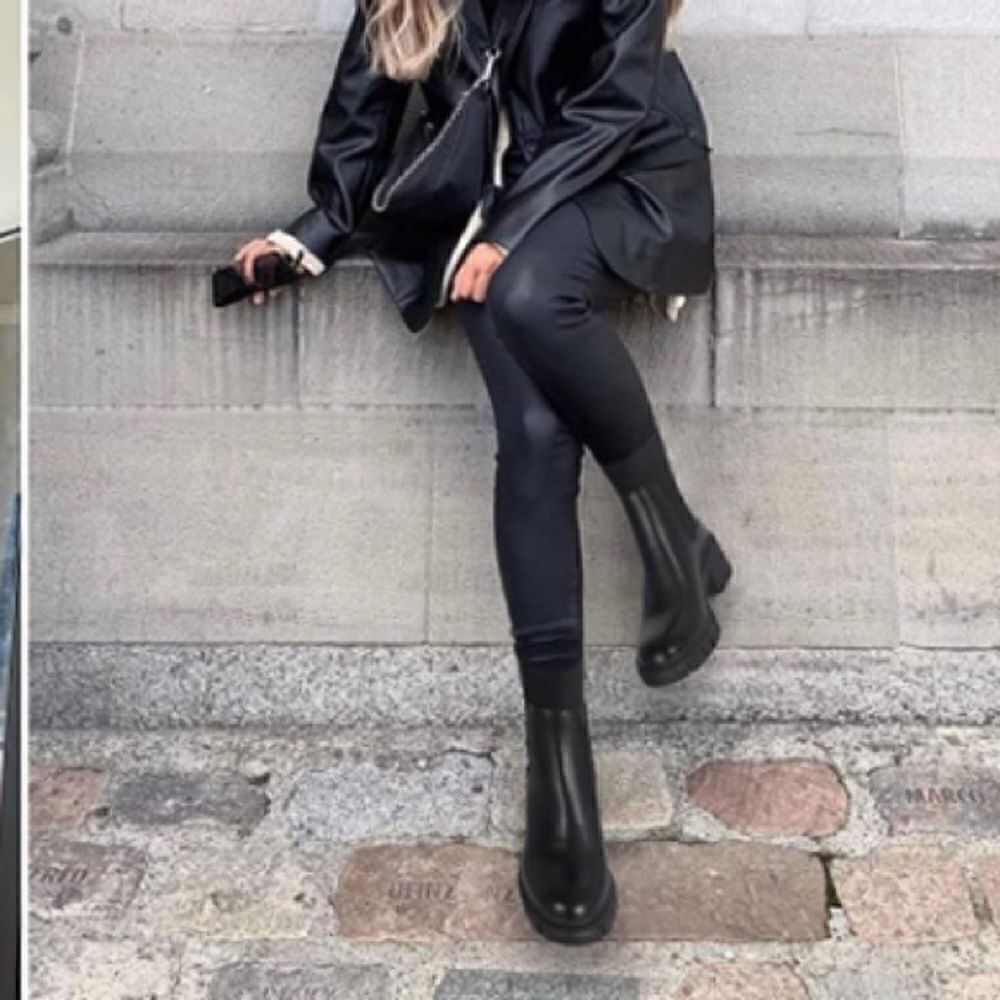 Chunky Black Boot    - Picture 5 of 5